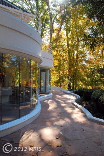 window wall in williamsburg virginia