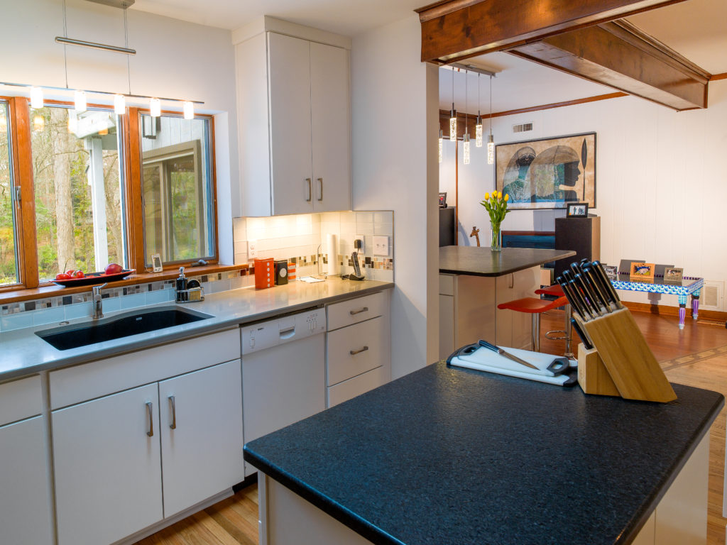 kitchen remodel Newport News black leather granite countertop quartz countertop kitchen cabinets